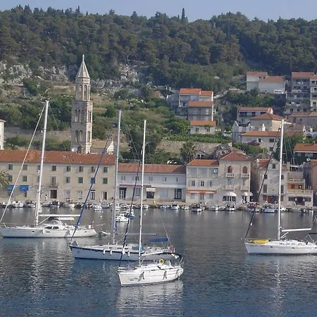 Hvar アパート *